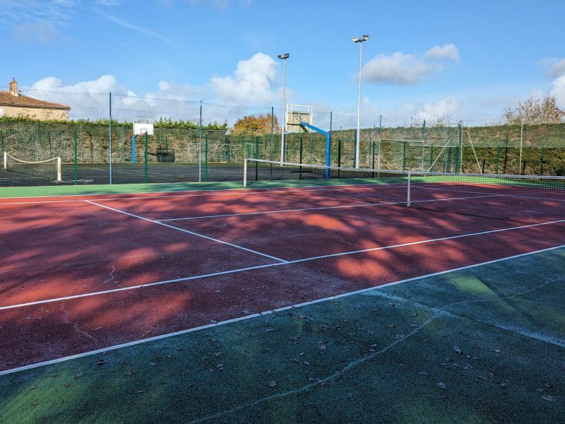 Terrain de tennis
