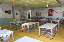 Intérieur du restaurant scolaire