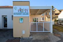 Entrée du restaurant scolaire
